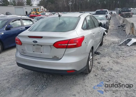 2016 Ford Focus Se z USA, uszkodzony, nr VIN 1FADP3F28GL280949